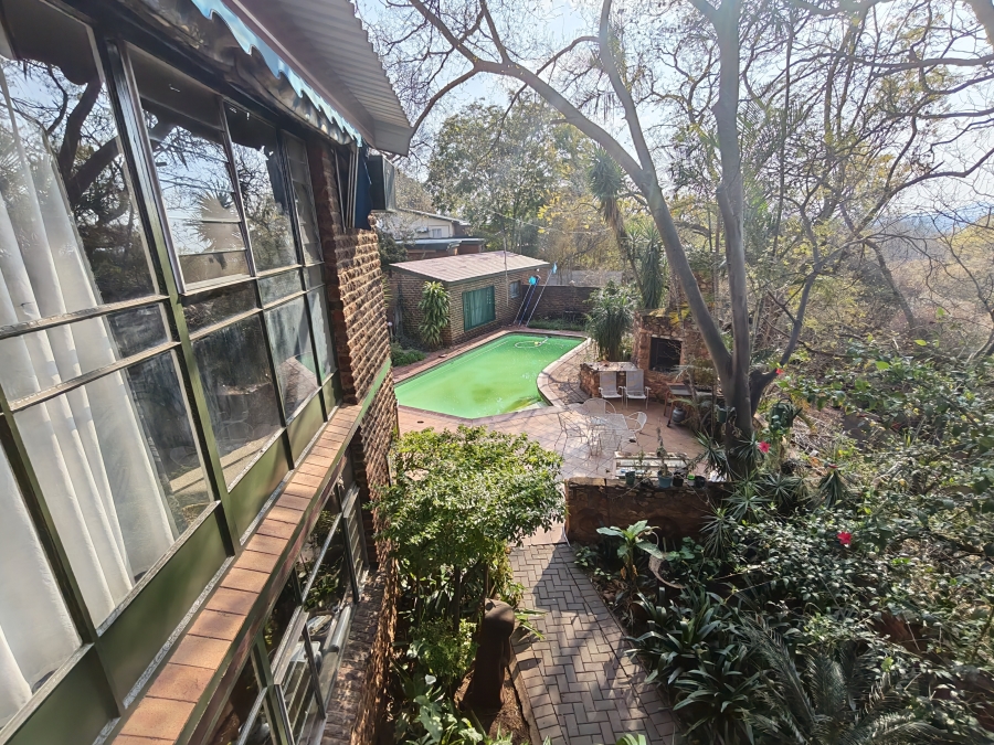 6 Bedroom Property for Sale in Pretoria North Gauteng