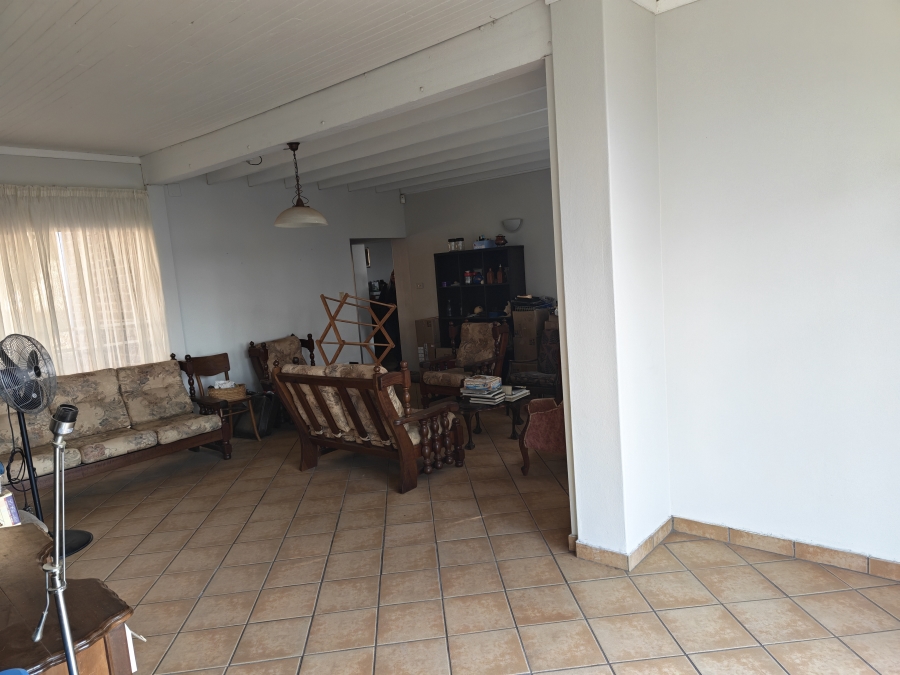 6 Bedroom Property for Sale in Pretoria North Gauteng