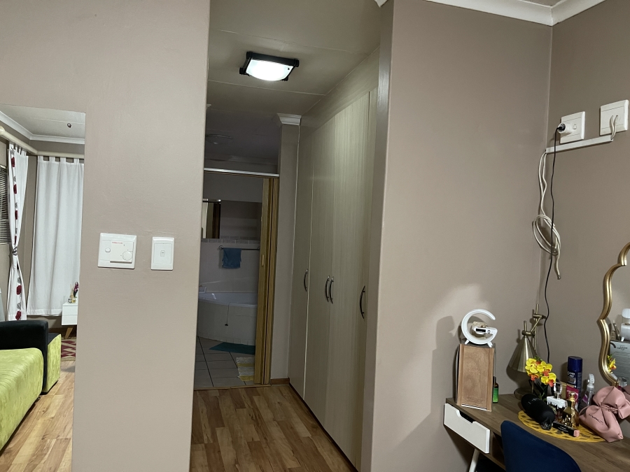 4 Bedroom Property for Sale in Risiville Gauteng
