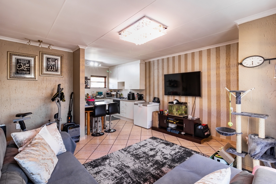 2 Bedroom Property for Sale in Buccleuch Gauteng