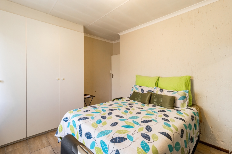 2 Bedroom Property for Sale in Buccleuch Gauteng