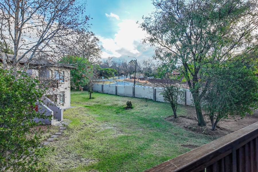 2 Bedroom Property for Sale in Buccleuch Gauteng