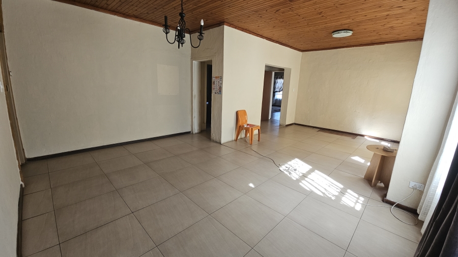 4 Bedroom Property for Sale in Dersley Gauteng