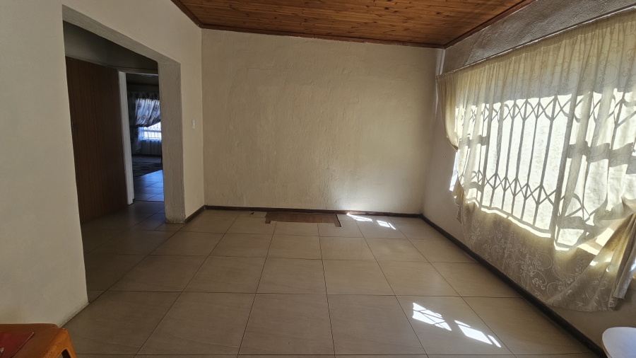 4 Bedroom Property for Sale in Dersley Gauteng