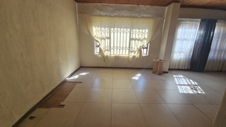 4 Bedroom Property for Sale in Dersley Gauteng