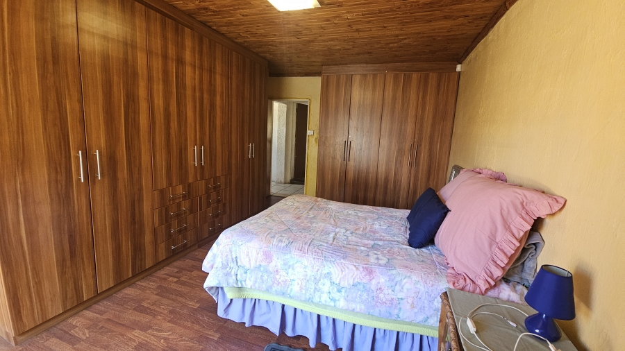 4 Bedroom Property for Sale in Dersley Gauteng