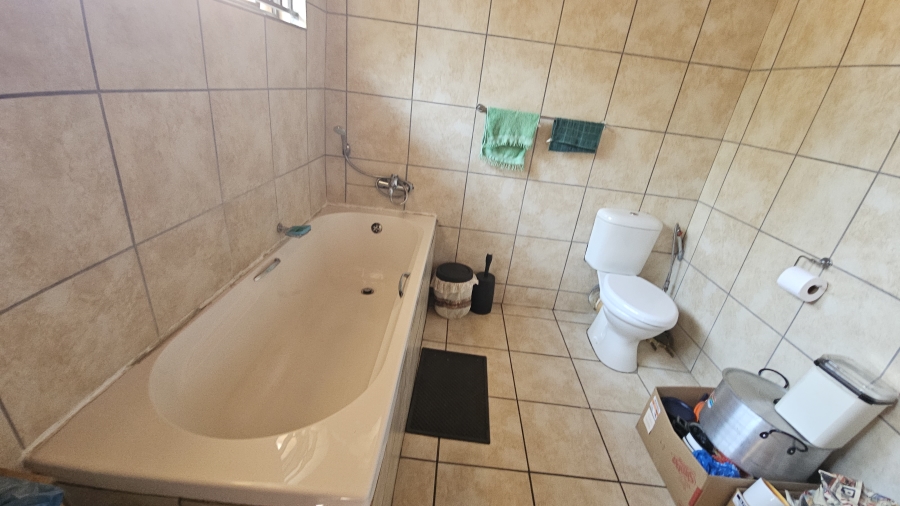 4 Bedroom Property for Sale in Dersley Gauteng