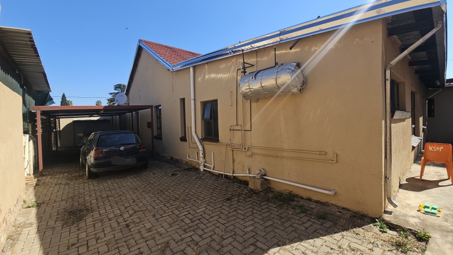 4 Bedroom Property for Sale in Dersley Gauteng