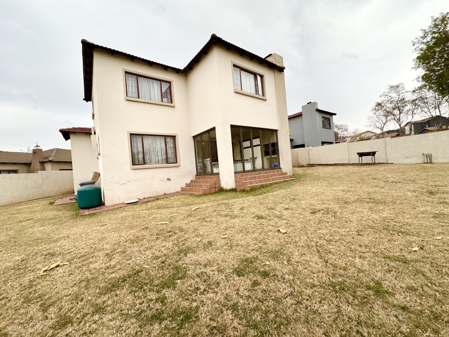 3 Bedroom Property for Sale in Thatchfield Estate Gauteng