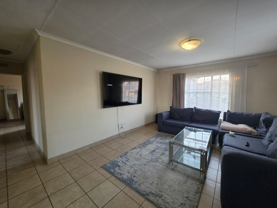 3 Bedroom Property for Sale in Thatch Hill Estate Gauteng