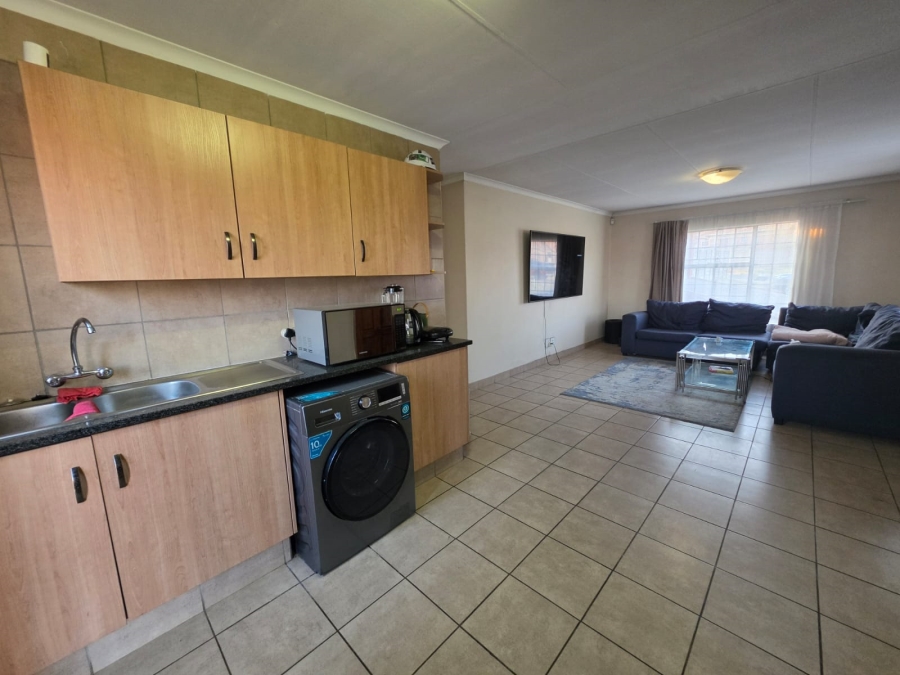 3 Bedroom Property for Sale in Thatch Hill Estate Gauteng