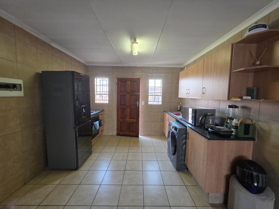 3 Bedroom Property for Sale in Thatch Hill Estate Gauteng