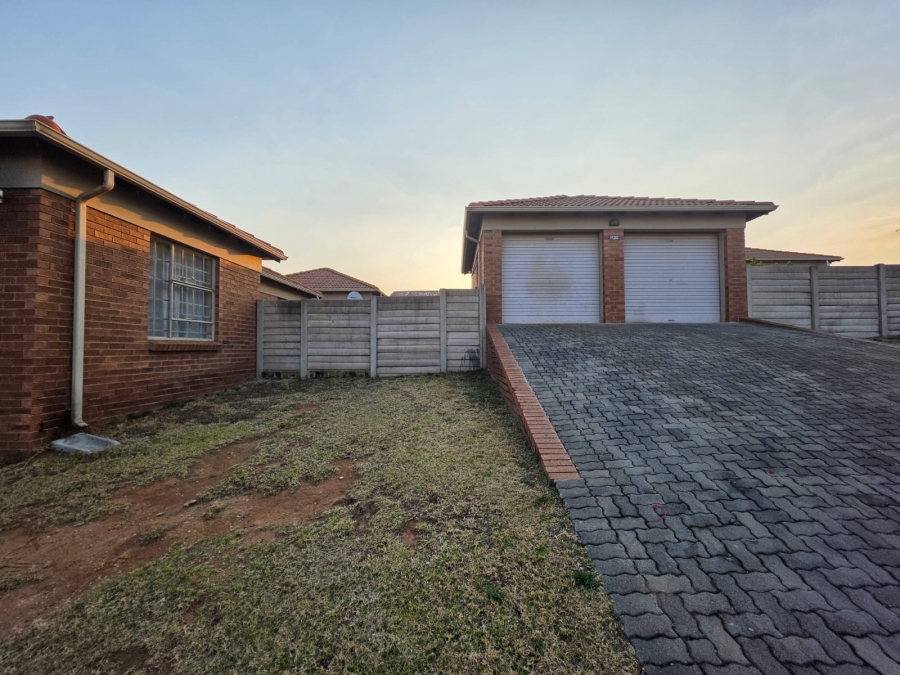 3 Bedroom Property for Sale in Thatch Hill Estate Gauteng