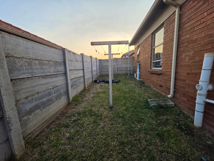 3 Bedroom Property for Sale in Thatch Hill Estate Gauteng