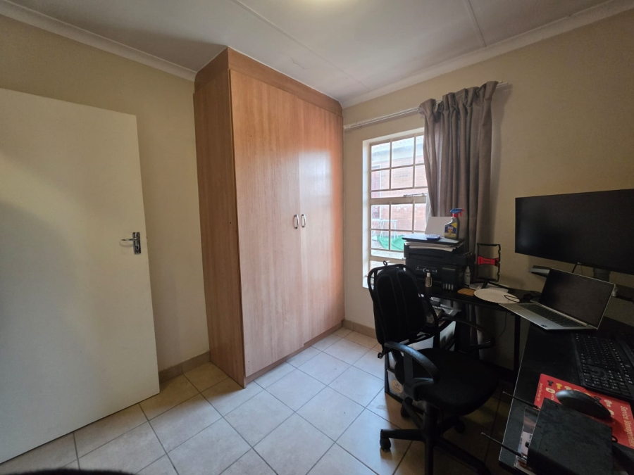 3 Bedroom Property for Sale in Thatch Hill Estate Gauteng