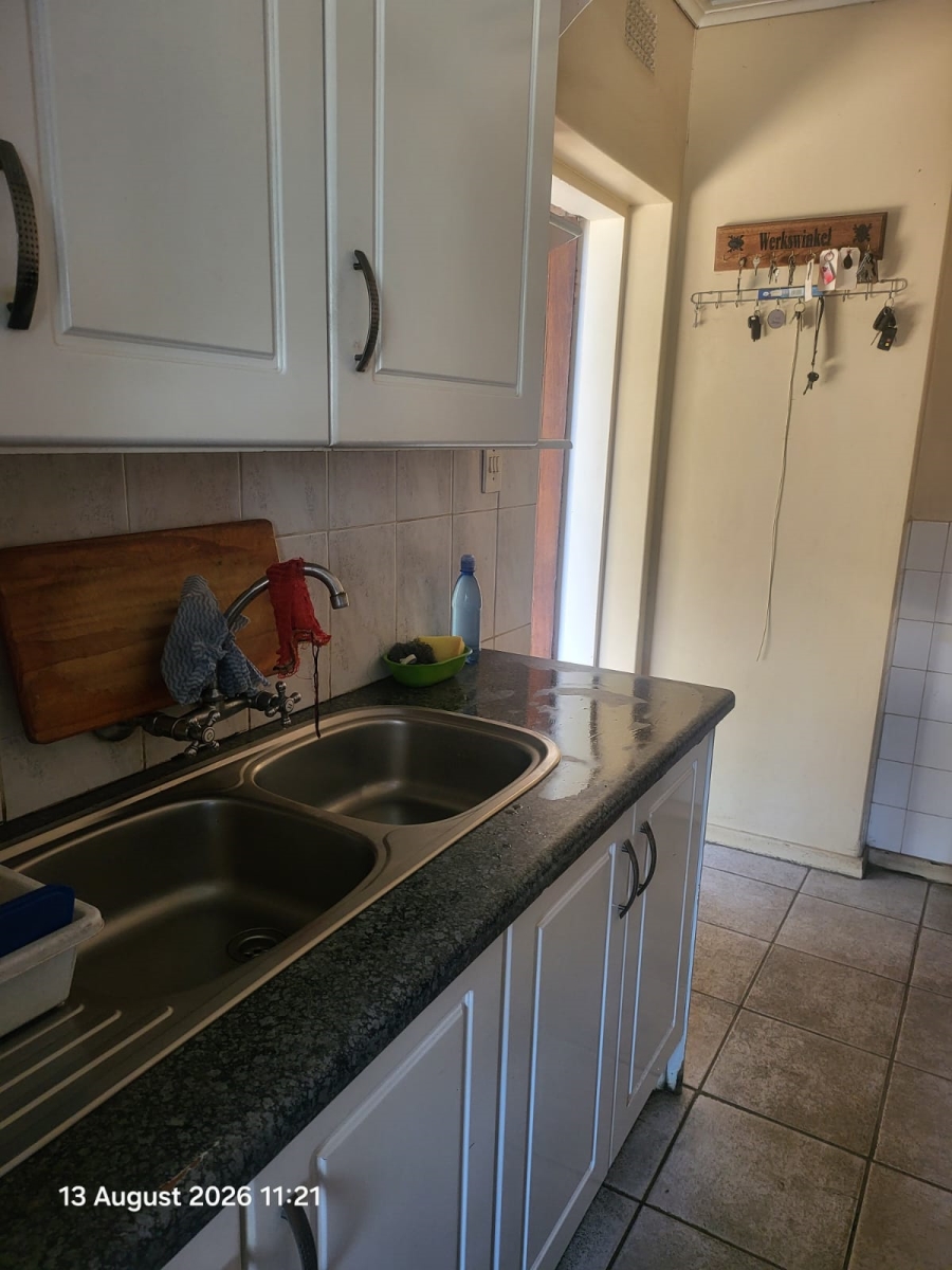 To Let 4 Bedroom Property for Rent in Dunnottar Gauteng
