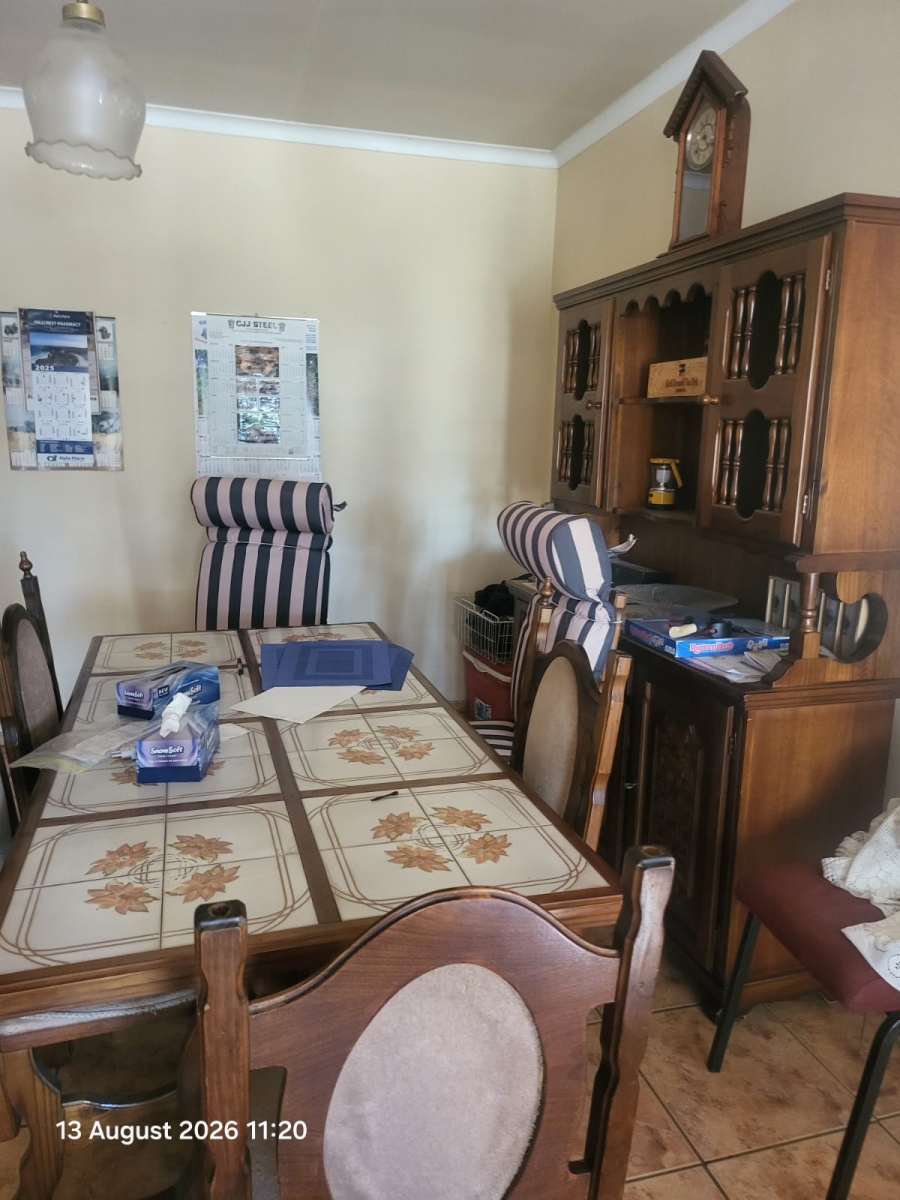To Let 4 Bedroom Property for Rent in Dunnottar Gauteng