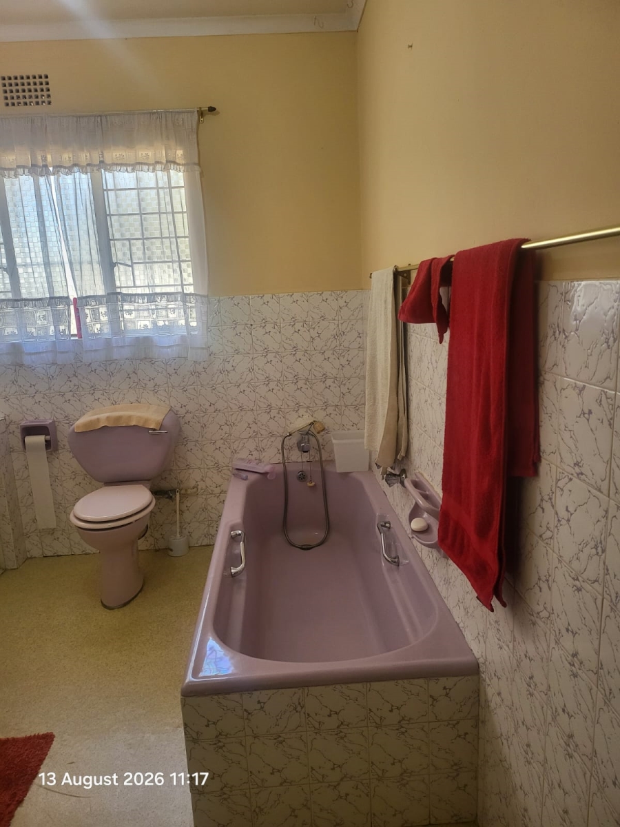 To Let 4 Bedroom Property for Rent in Dunnottar Gauteng