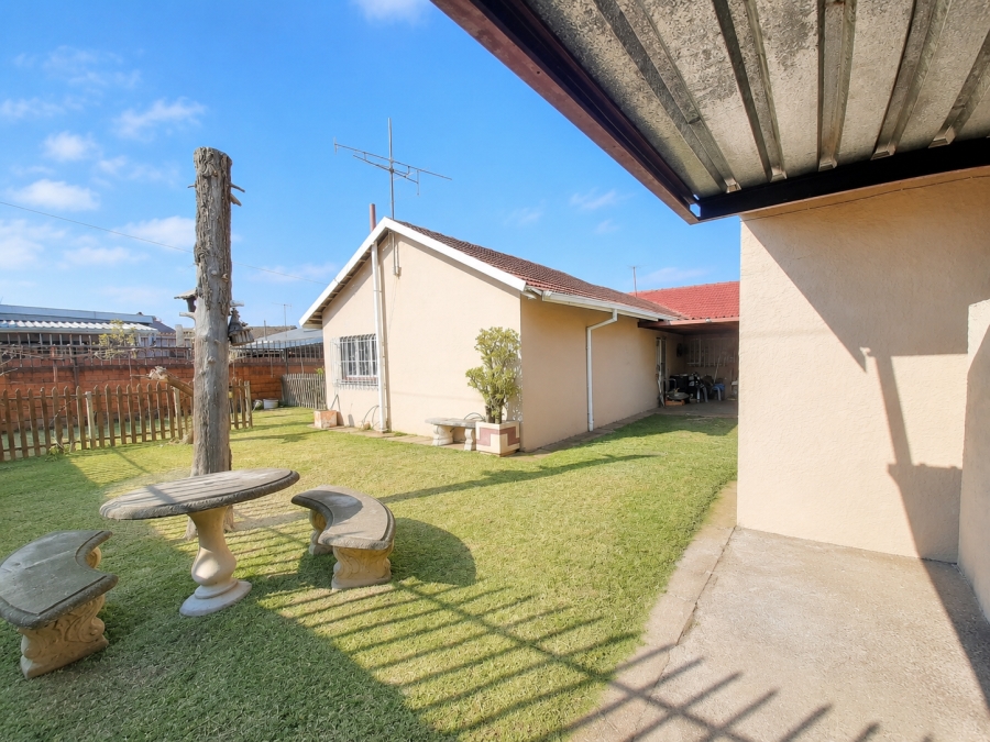 4 Bedroom Property for Sale in Van Dyk Park Gauteng