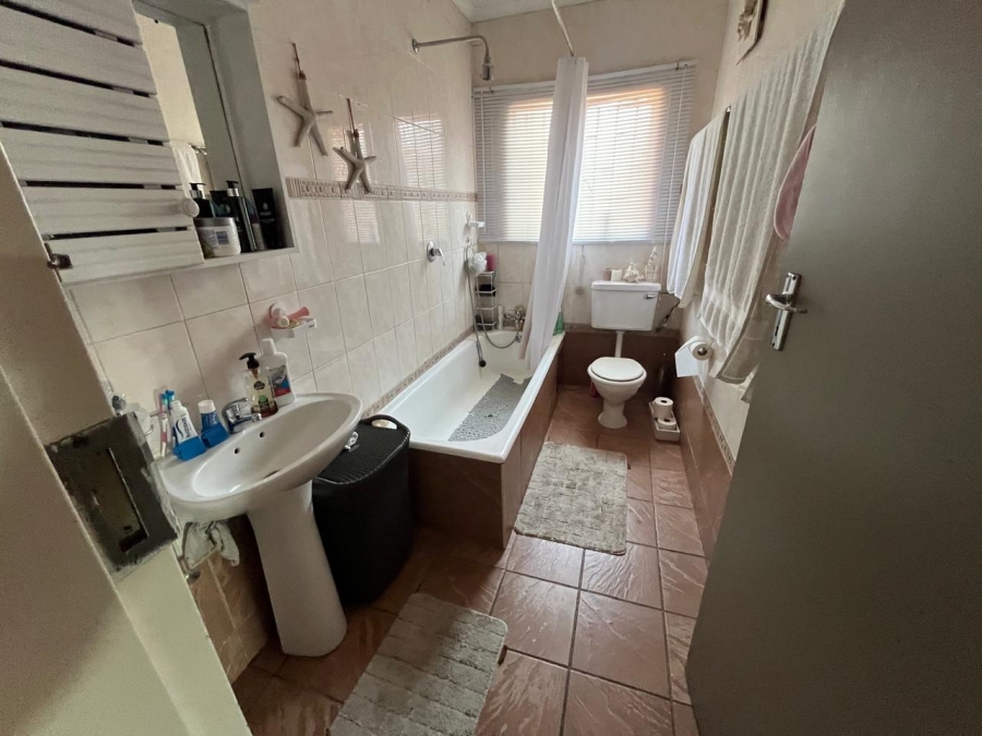 3 Bedroom Property for Sale in Albemarle Gauteng