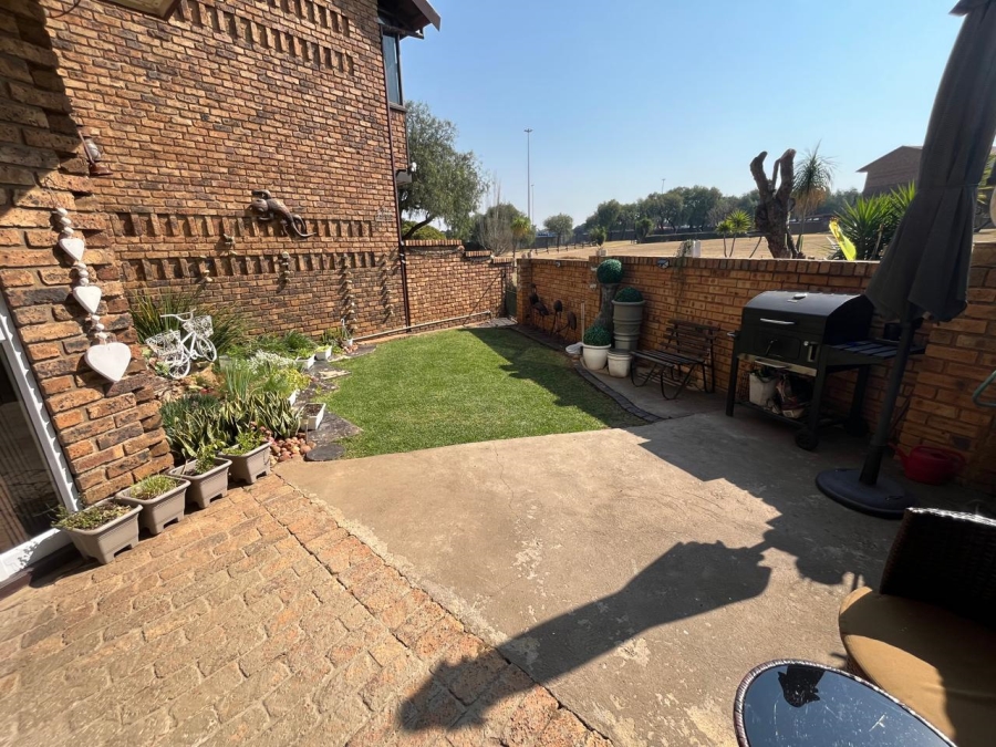 3 Bedroom Property for Sale in Albemarle Gauteng