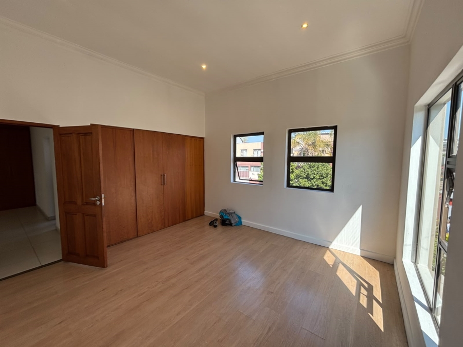 To Let 4 Bedroom Property for Rent in Greenstone Hill Gauteng