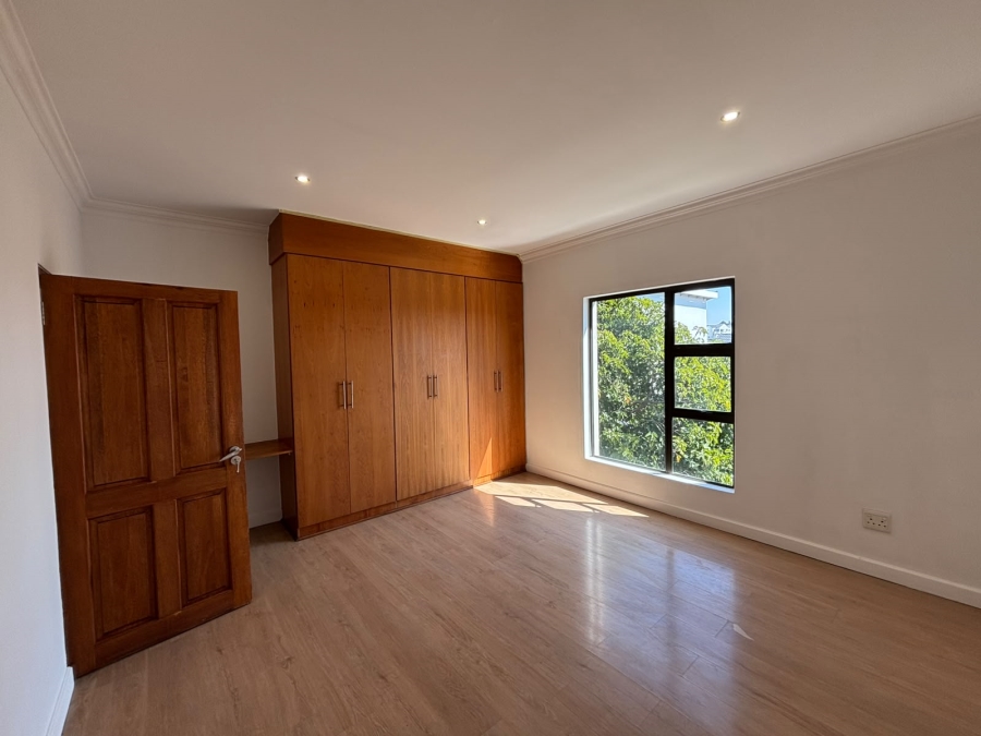 To Let 4 Bedroom Property for Rent in Greenstone Hill Gauteng