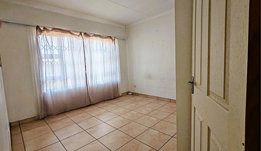 To Let 2 Bedroom Property for Rent in Rosashof Gauteng