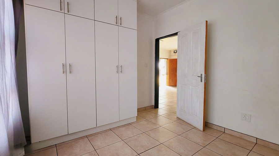 To Let 2 Bedroom Property for Rent in Rosashof Gauteng