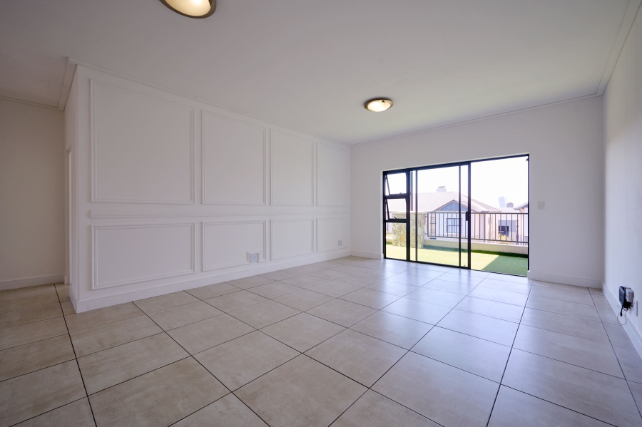2 Bedroom Property for Sale in The Polofields Gauteng