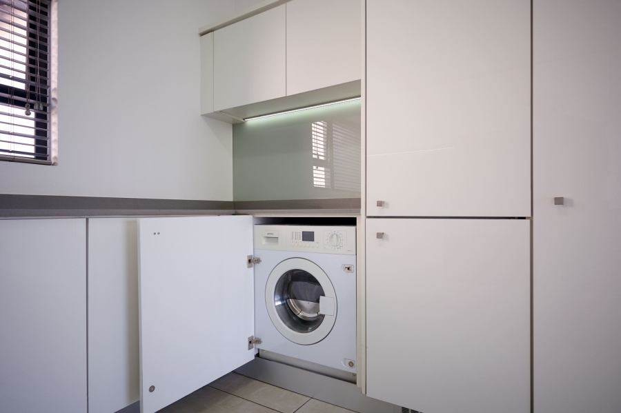 2 Bedroom Property for Sale in The Polofields Gauteng