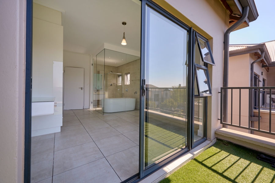 2 Bedroom Property for Sale in The Polofields Gauteng