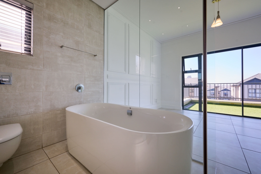 2 Bedroom Property for Sale in The Polofields Gauteng
