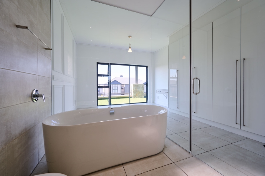 2 Bedroom Property for Sale in The Polofields Gauteng