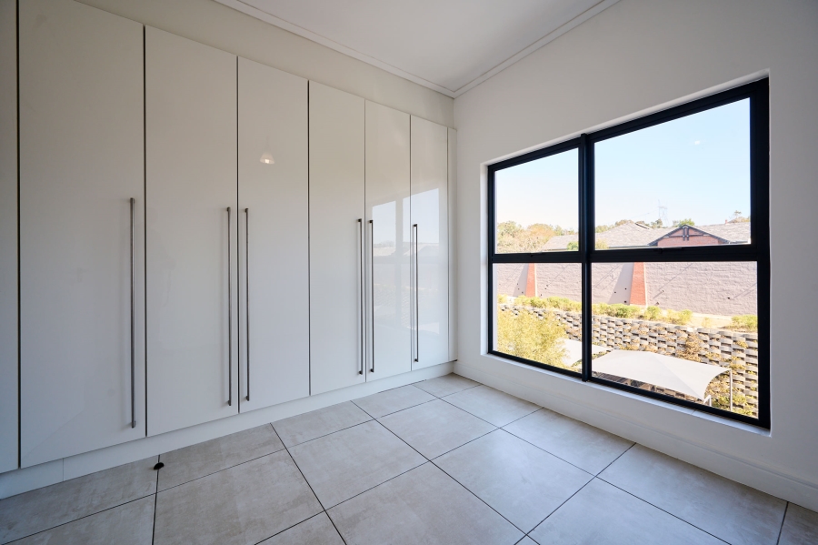 2 Bedroom Property for Sale in The Polofields Gauteng