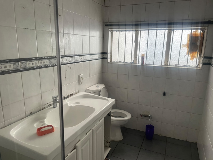 To Let 3 Bedroom Property for Rent in Mayfair Gauteng