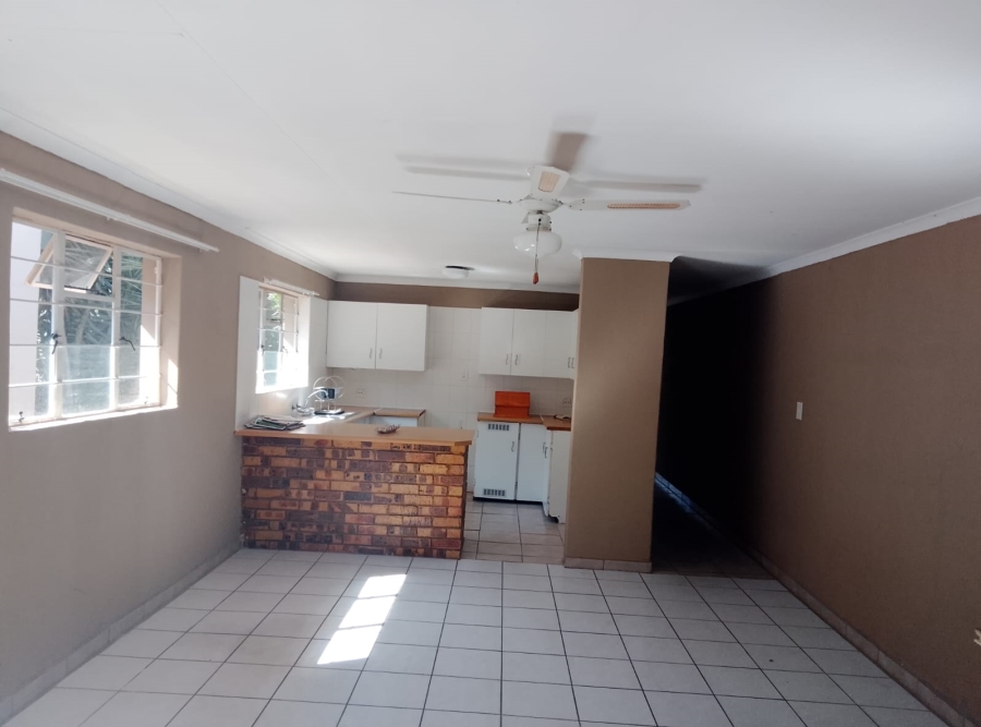 4 Bedroom Property for Sale in Selcourt Gauteng