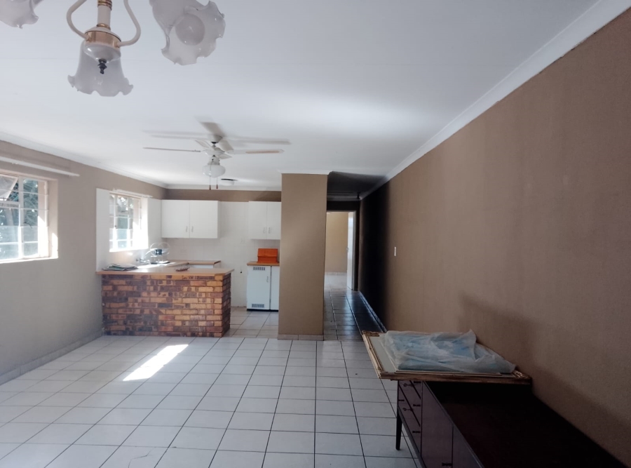 4 Bedroom Property for Sale in Selcourt Gauteng