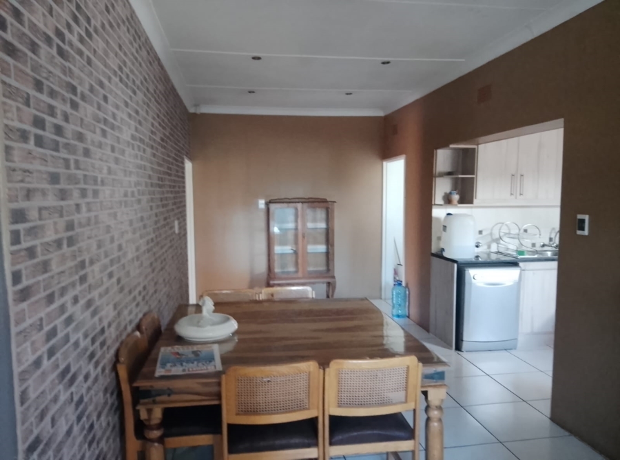 4 Bedroom Property for Sale in Selcourt Gauteng