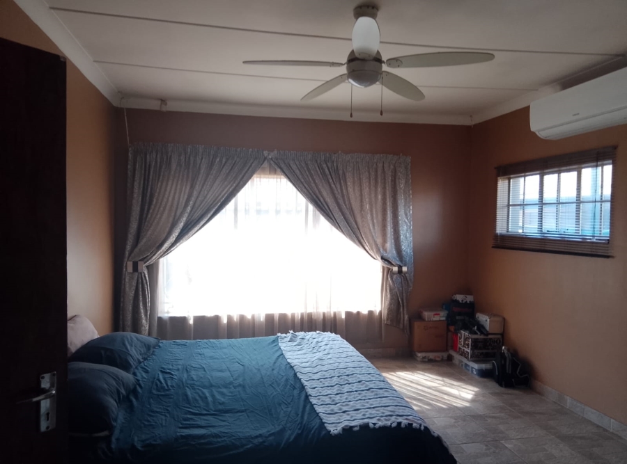 4 Bedroom Property for Sale in Selcourt Gauteng