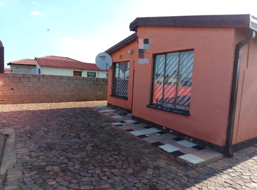 2 Bedroom Property for Sale in New Payneville Gauteng