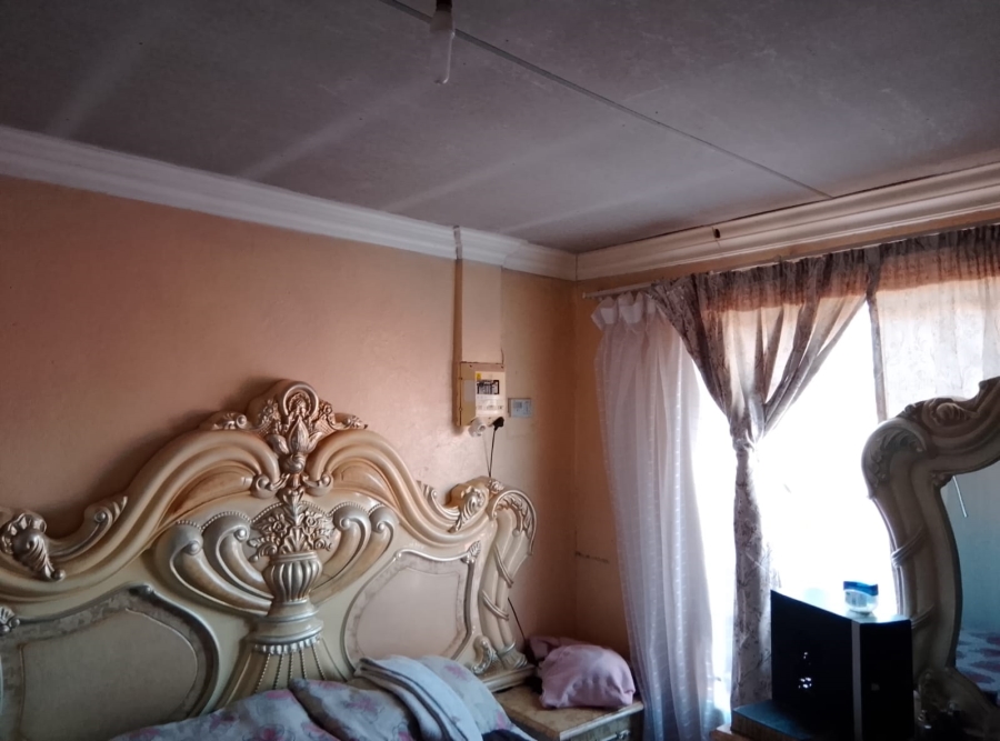 2 Bedroom Property for Sale in New Payneville Gauteng
