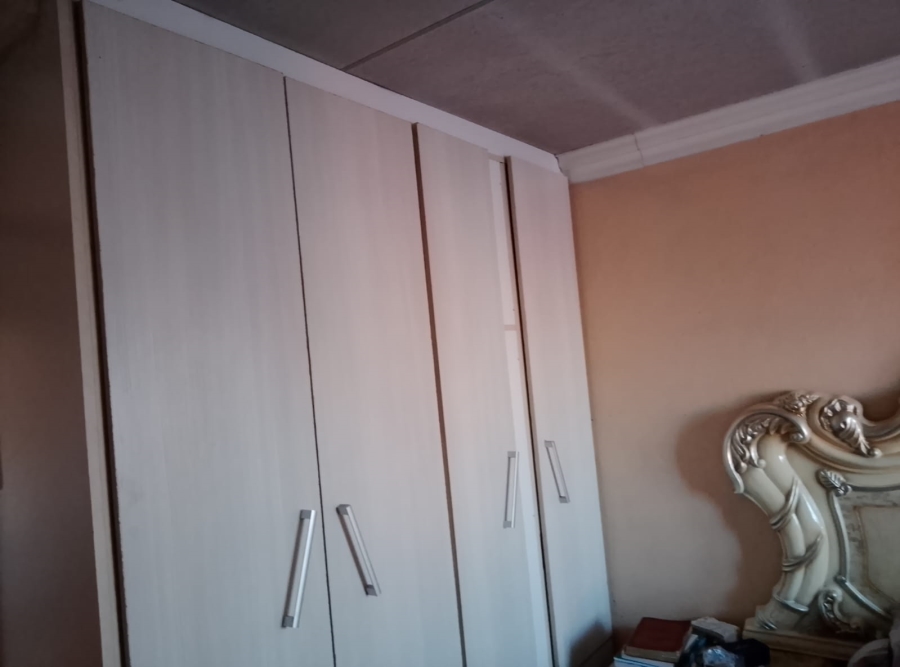 2 Bedroom Property for Sale in New Payneville Gauteng