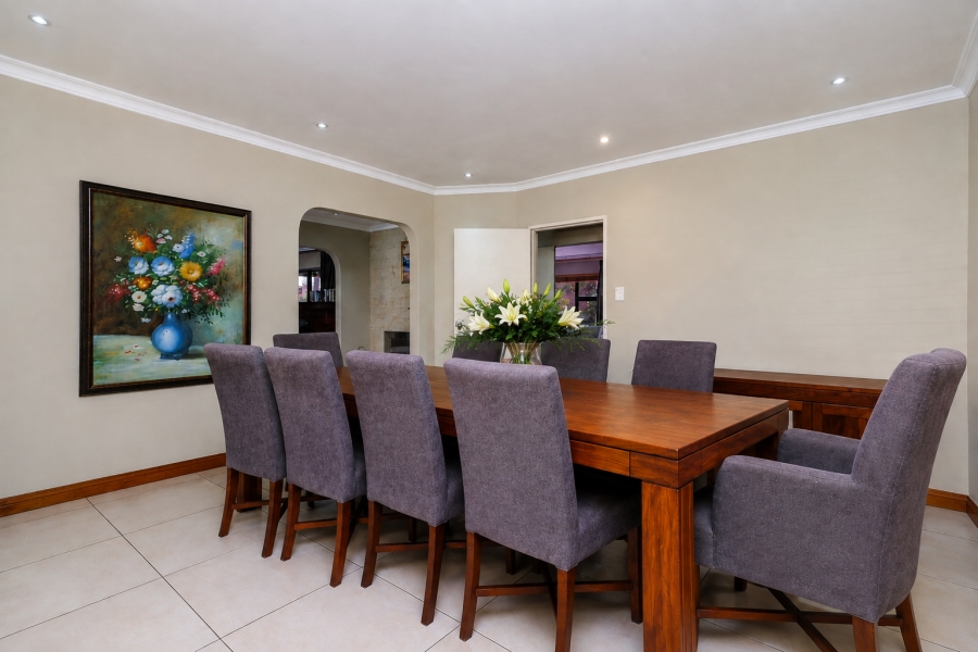 4 Bedroom Property for Sale in Hurlingham Gauteng