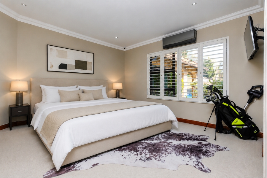 4 Bedroom Property for Sale in Hurlingham Gauteng