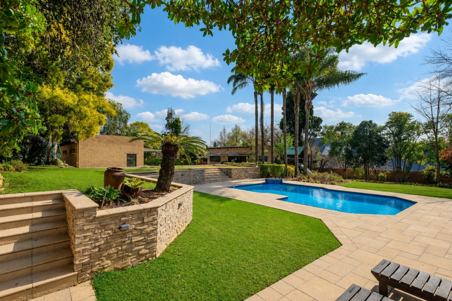 4 Bedroom Property for Sale in Hurlingham Gauteng