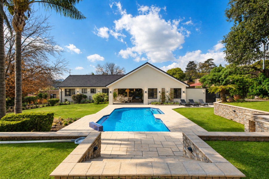 4 Bedroom Property for Sale in Hurlingham Gauteng