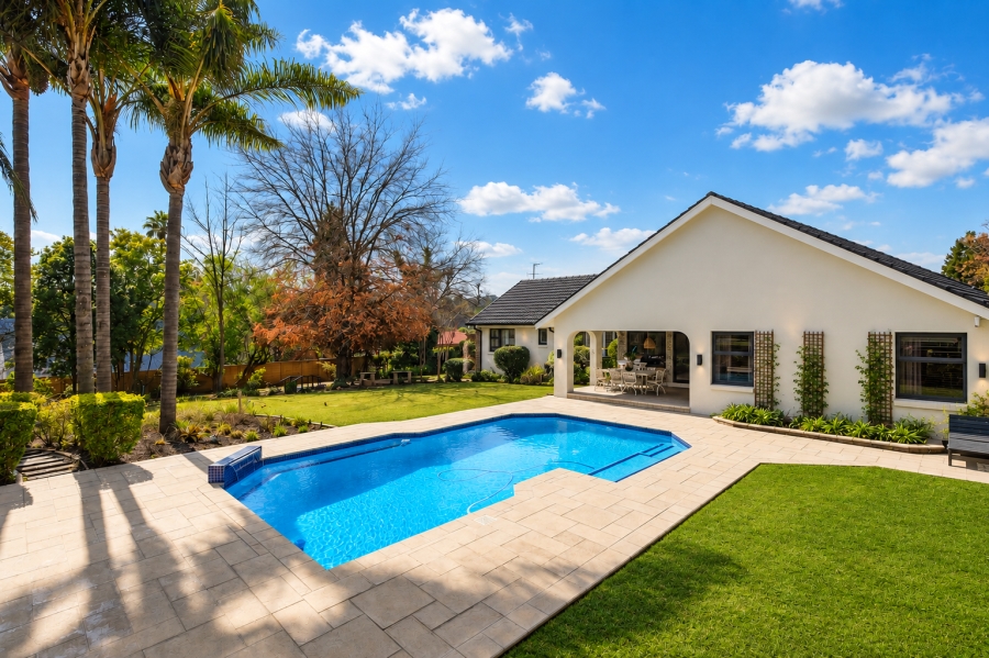 4 Bedroom Property for Sale in Hurlingham Gauteng
