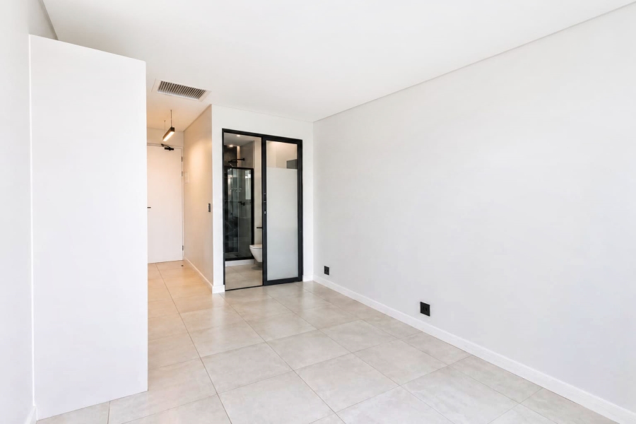 1 Bedroom Property for Sale in Waterfall Gauteng