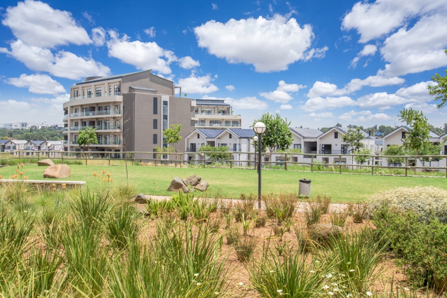 1 Bedroom Property for Sale in Waterfall Gauteng